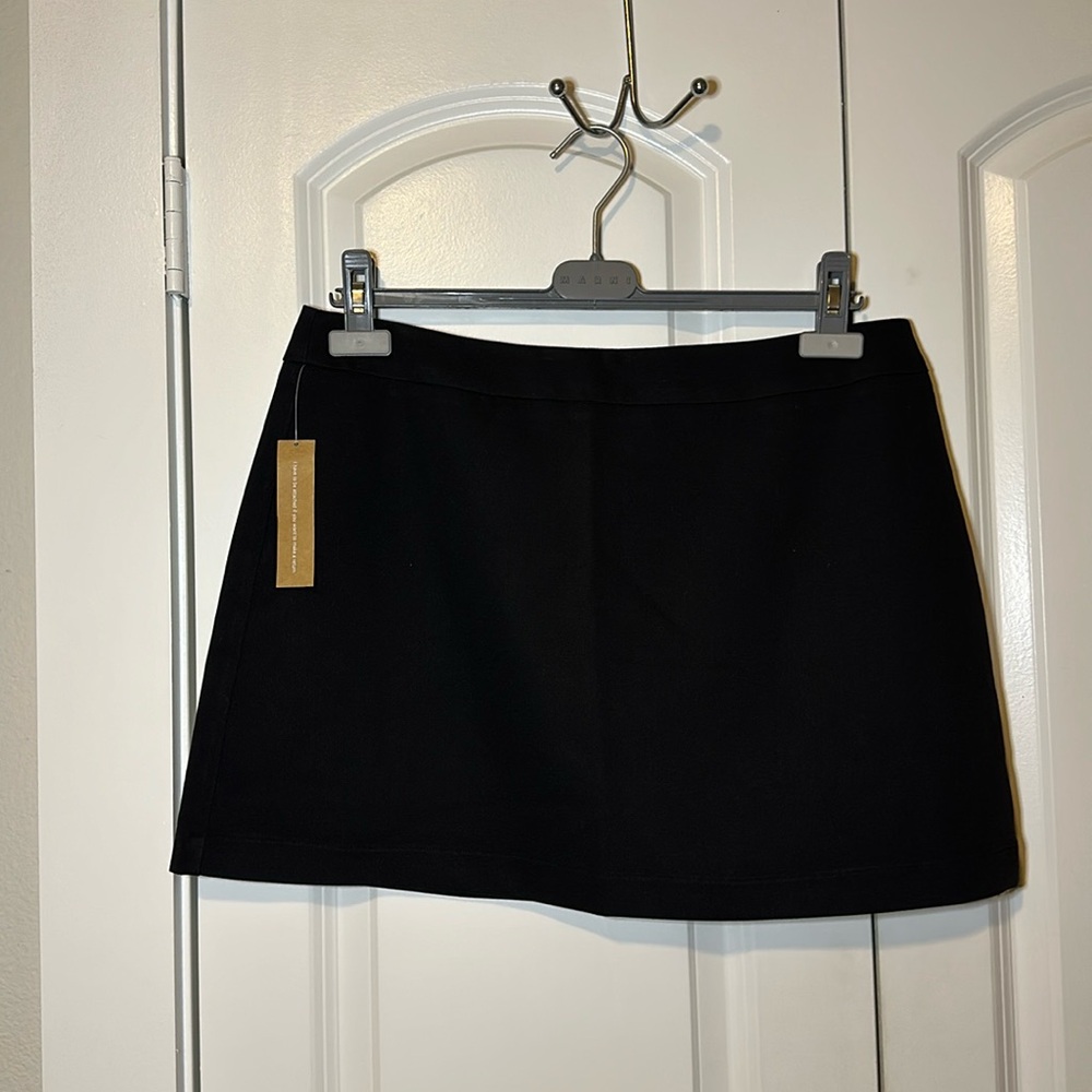 KOURT Black Skirt (large)